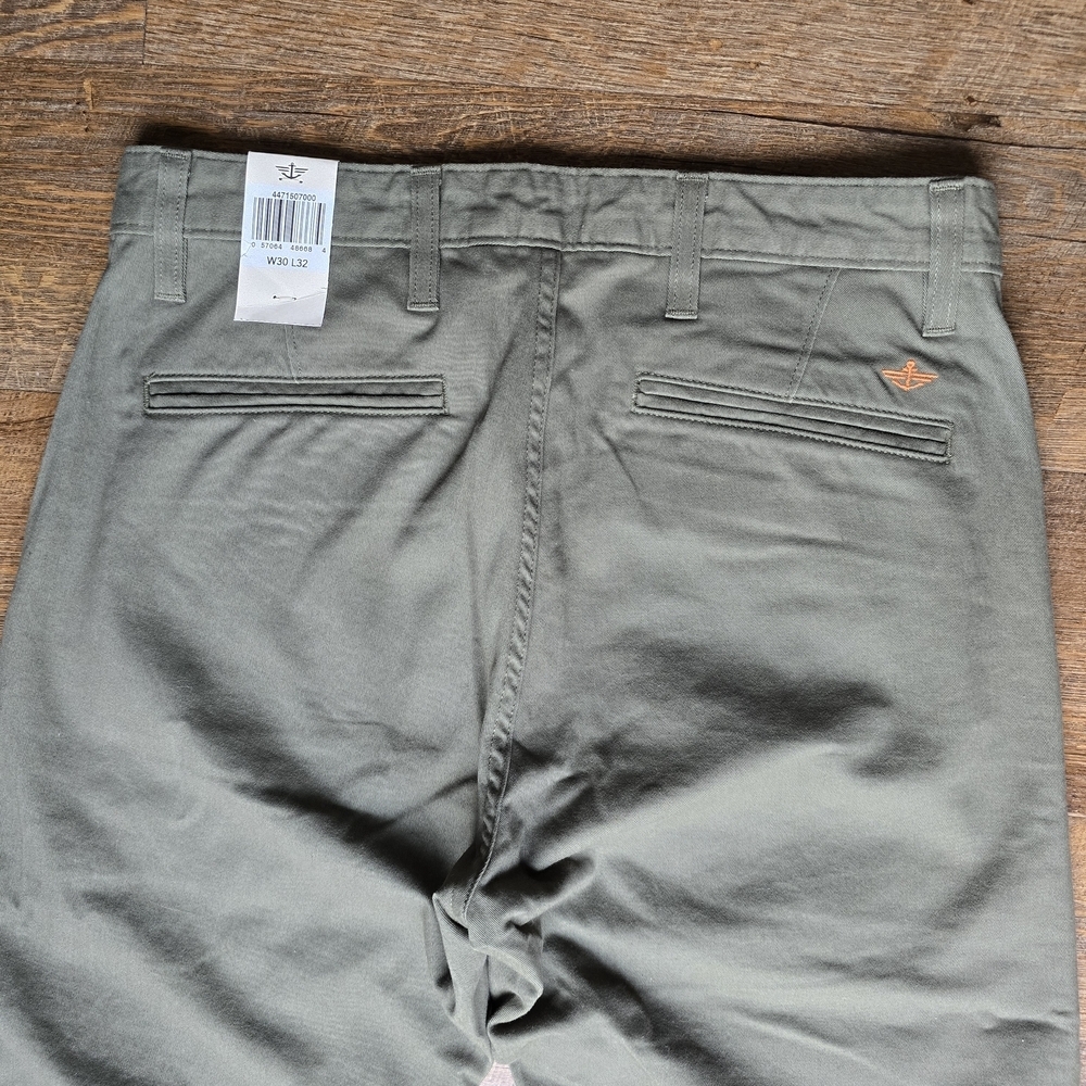 Dockers Slim Tapered Premium Edition Khaki NWT - Picture 9 of 11